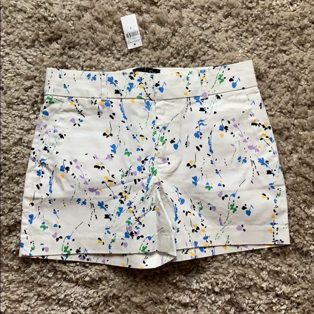 Banana Republic 4” Shorts NWT